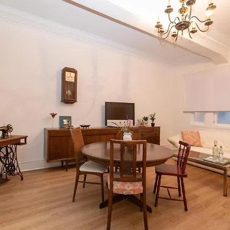 Διαμέρισμα S, Con Corazon Ποντεβέντρα