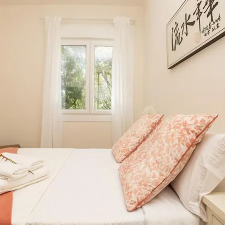 Desconectaenlasriasbaixas S, Con Corazon Appartement